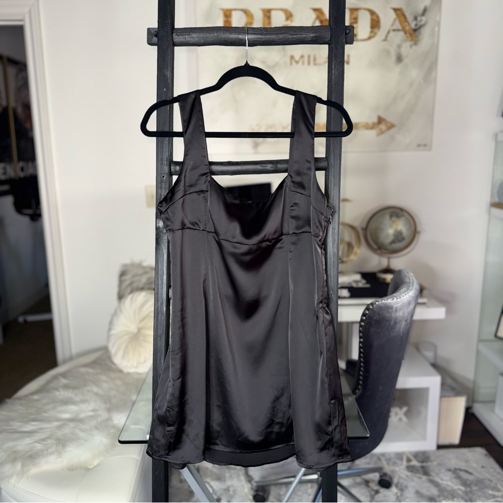 Urban Outfitters Bri Double Bow Satin Mini Dress Black Womens Large EUC $59 - Picture 6 of 12